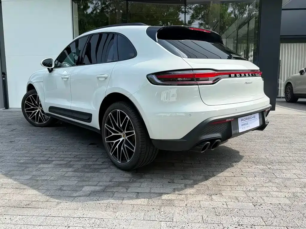 Porsche Macan — фото 7