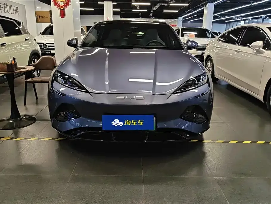 BYD Seal — фото 10