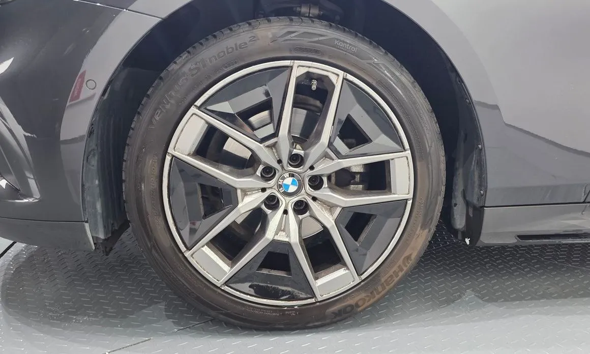 BMW 5-Series 2024 из KR, фото 7