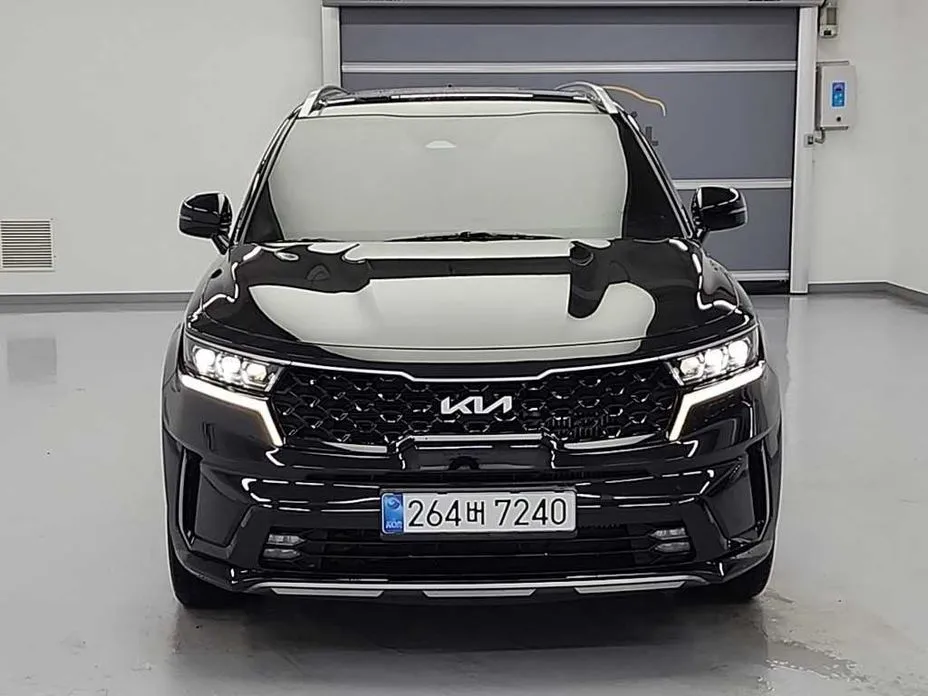 Kia Sorento — фото 1