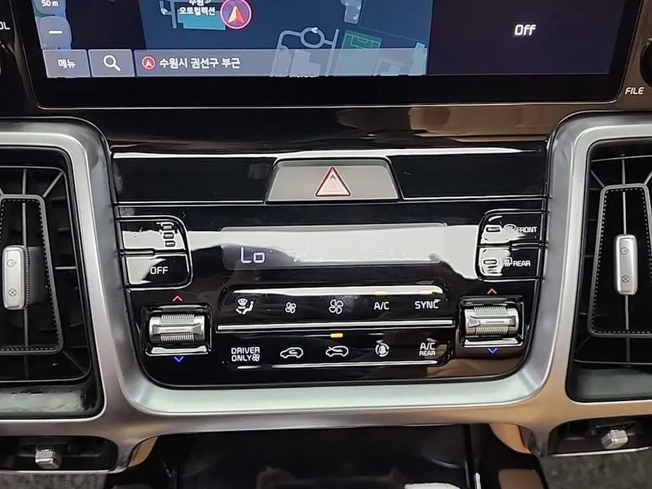 Kia Sorento — фото 5