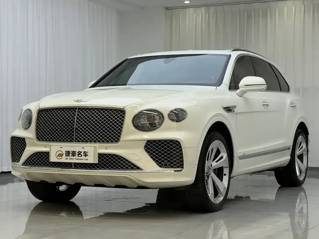 Bentley Bentayga — фото 1