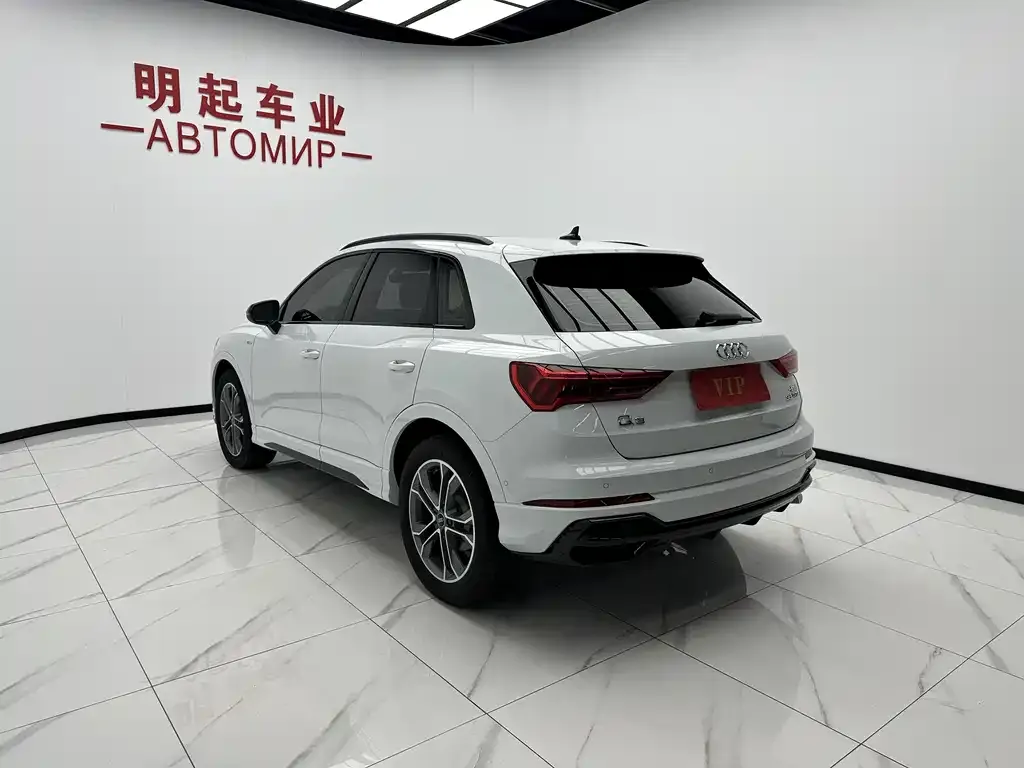 Audi Q3 — фото 3