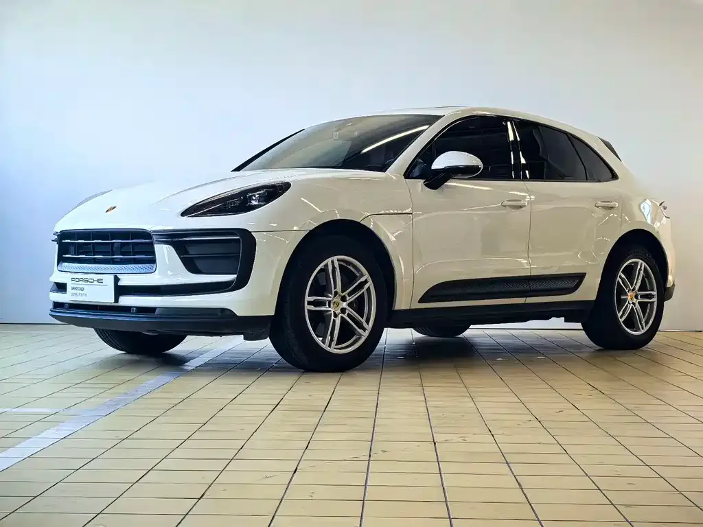 Porsche Macan — фото 1