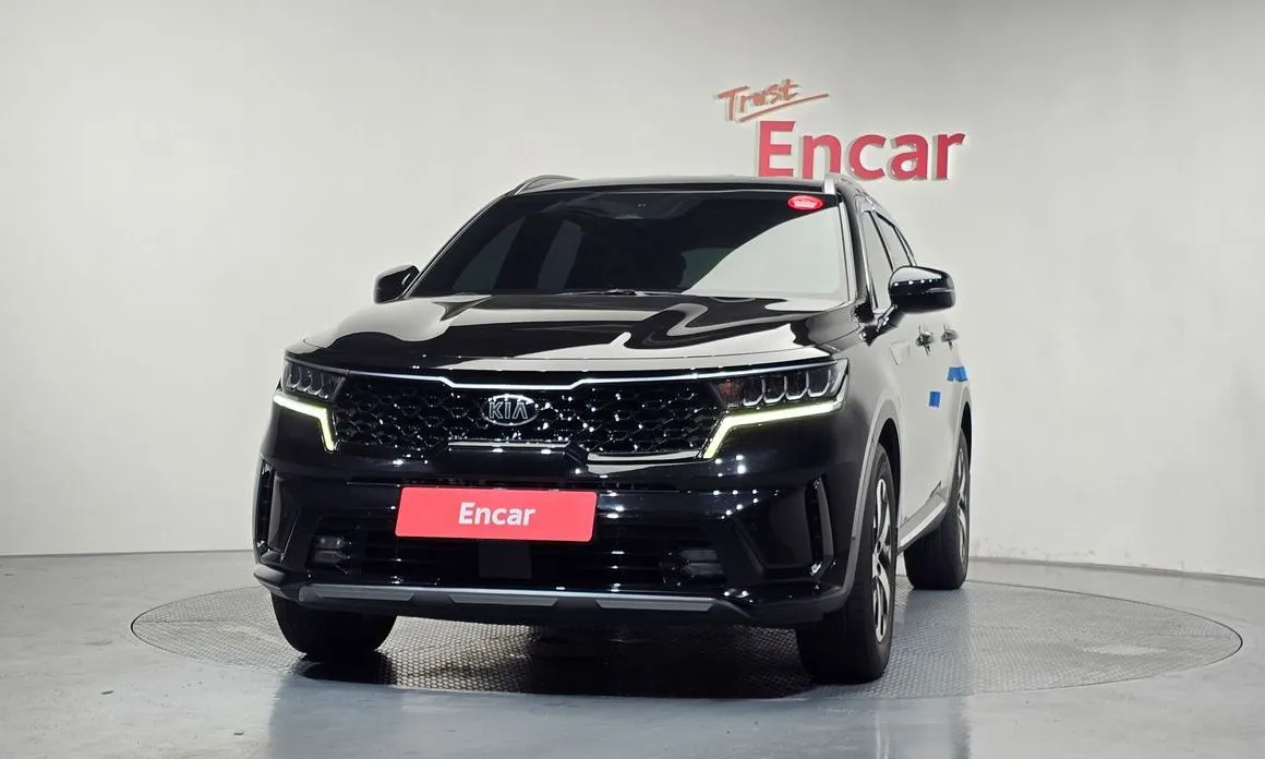Kia Sorento — фото 6
