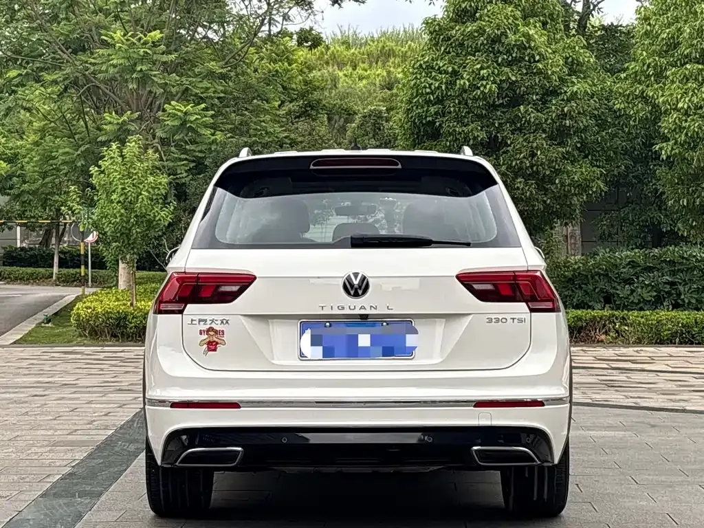 Volkswagen Tiguan L — фото 7