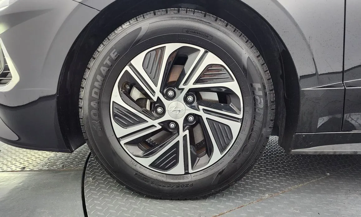 Hyundai Sonata 2023 из KR, фото 2
