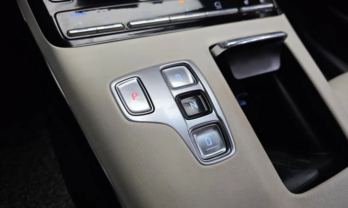 Hyundai Grandeur 2023 из KR, фото 6
