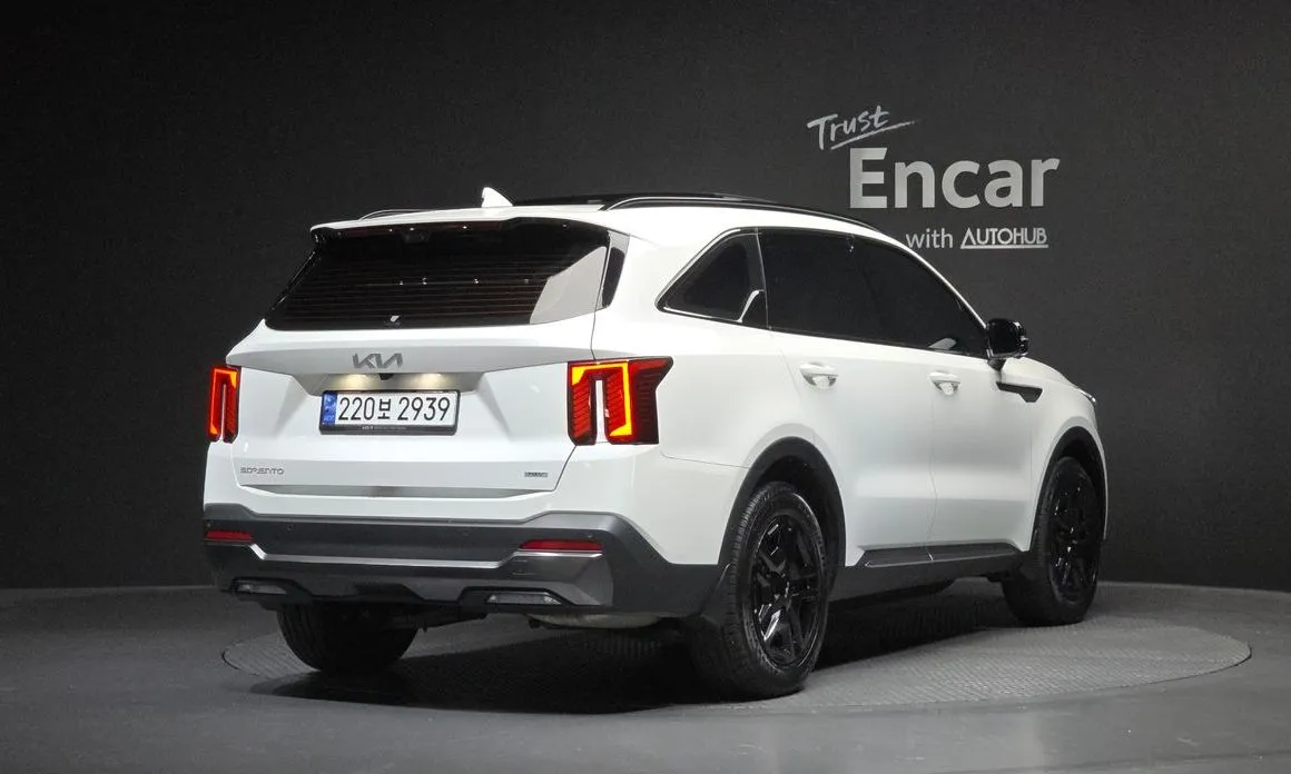 Kia Sorento — фото 7
