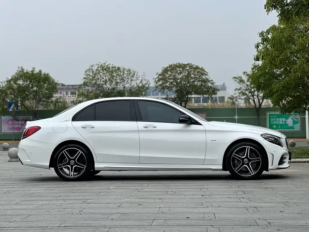 Mercedes-Benz C-Class — фото 6