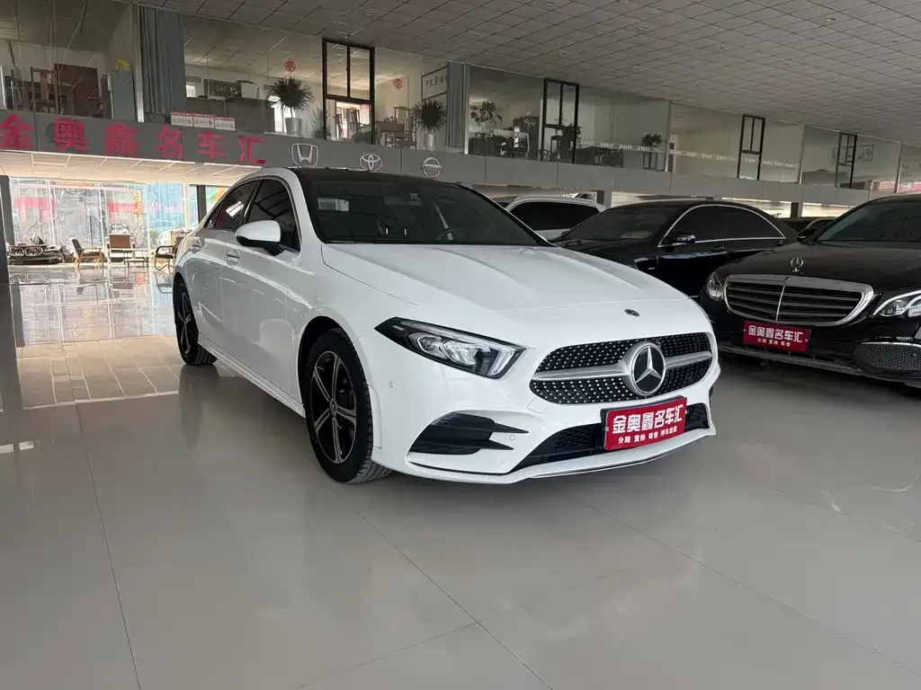 Mercedes-Benz A-Class — фото 9