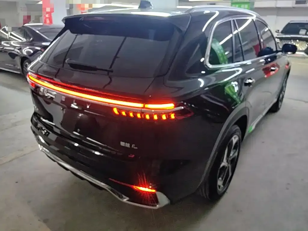 Geely Xingyue L — фото 9