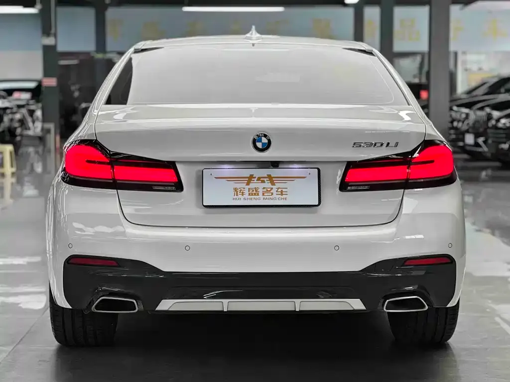 BMW 5 Series — фото 2