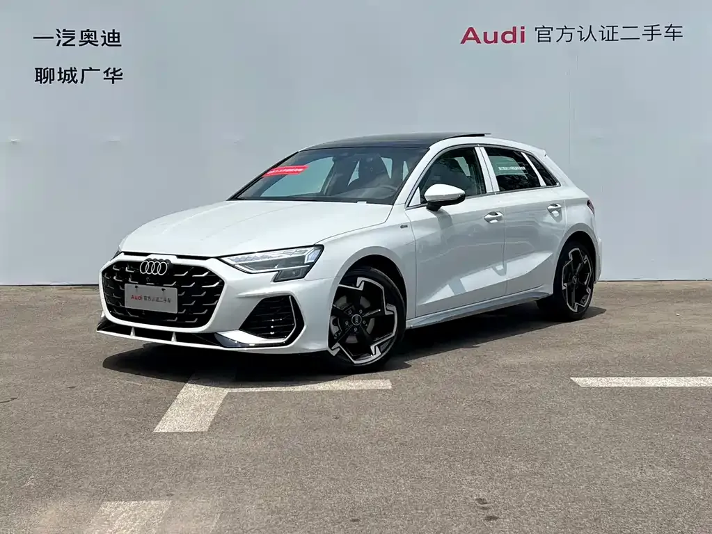 Audi A3 — фото 1