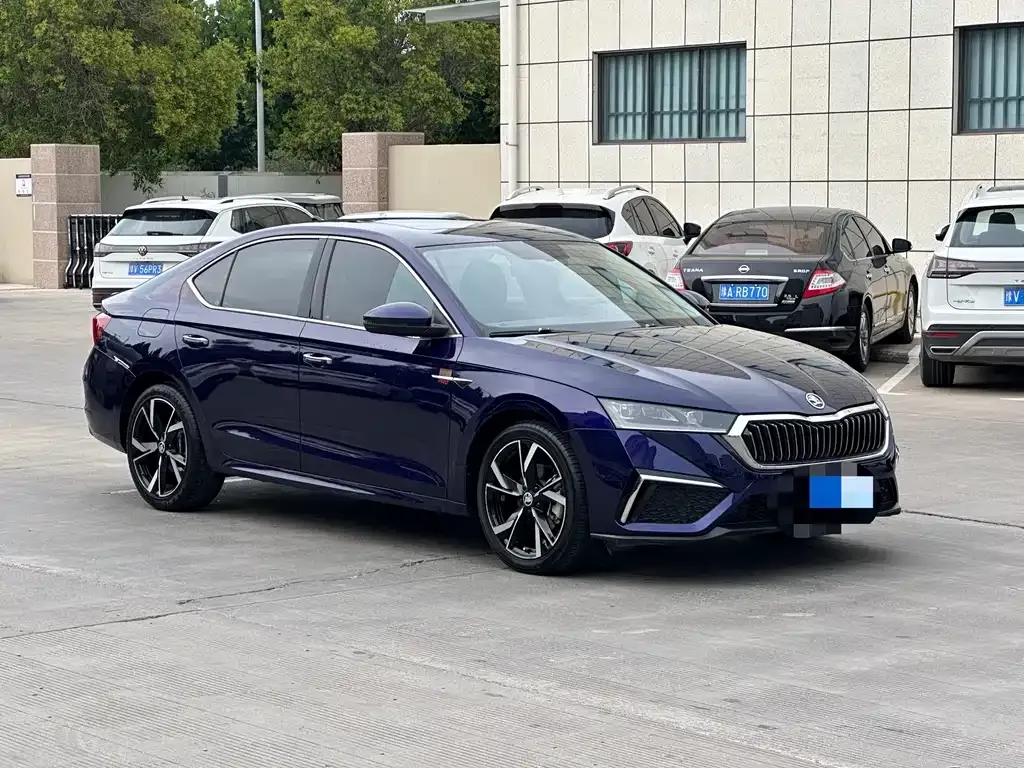 Skoda Octavia — фото 10
