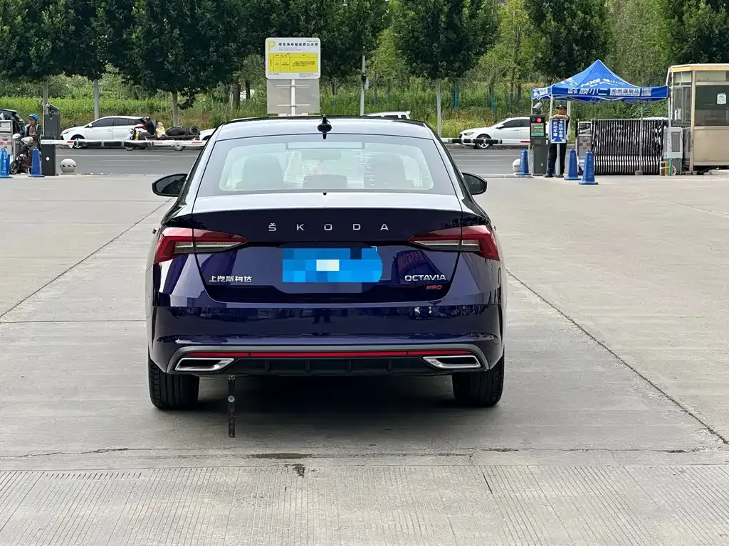 Skoda Octavia — фото 4