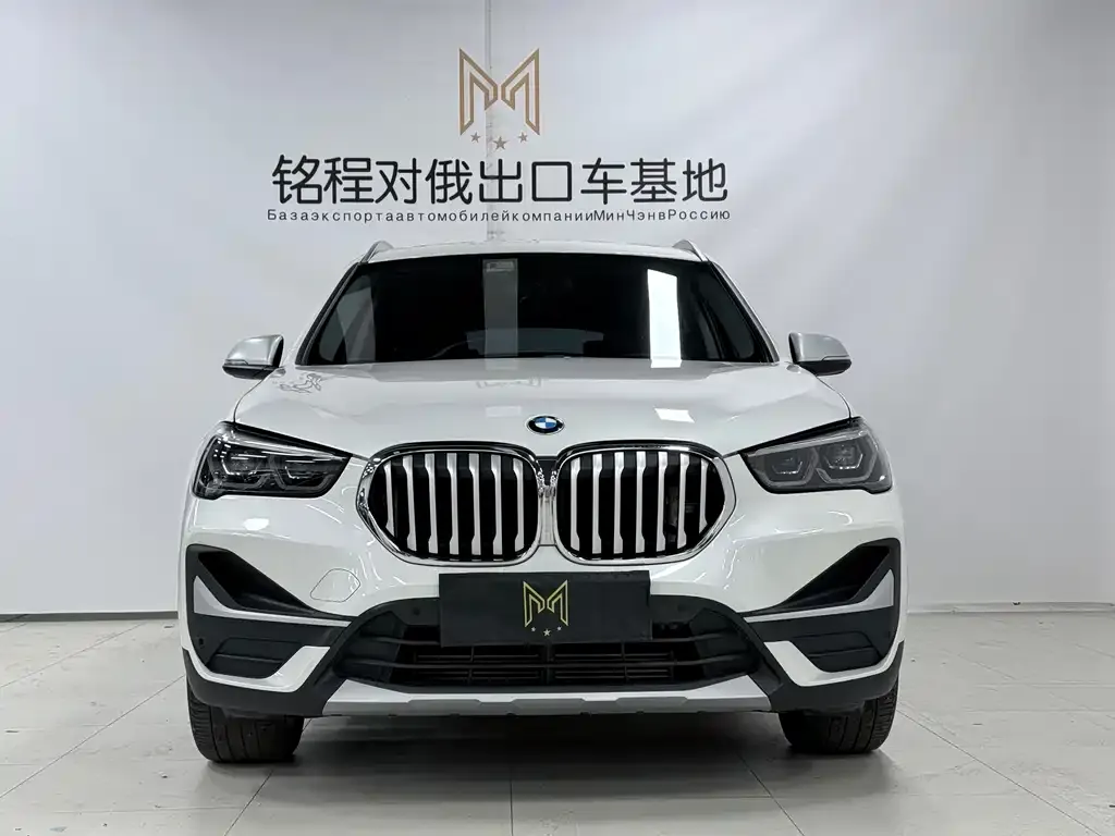 BMW X1 — фото 10