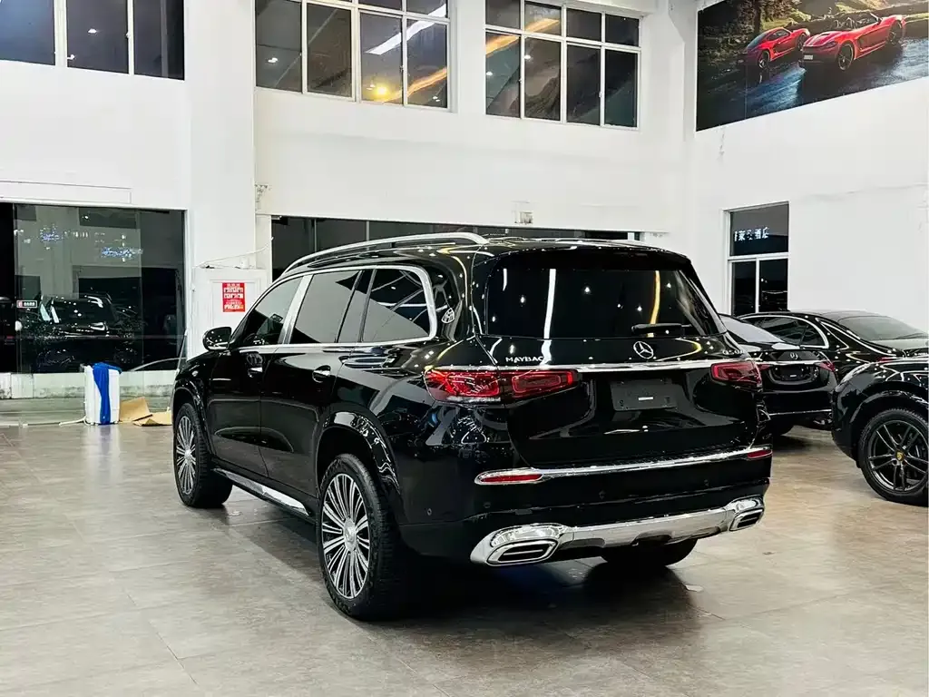 Mercedes-Benz GLS — фото 7