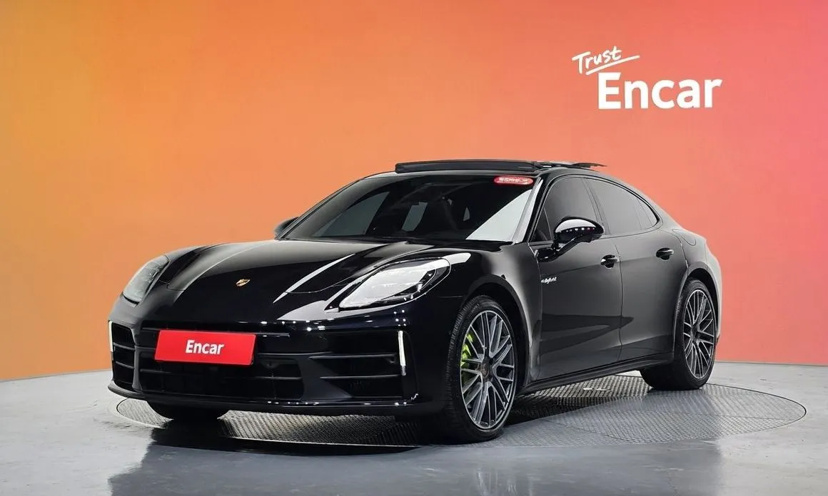 Porsche Panamera — фото 1