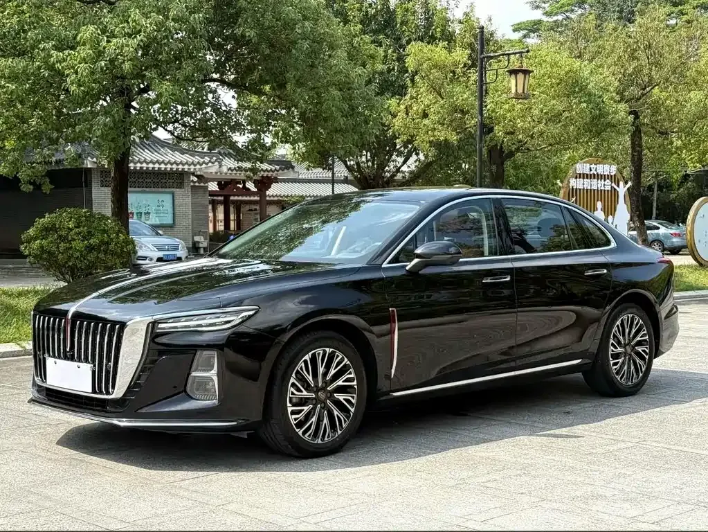 Hongqi H5 — фото 1