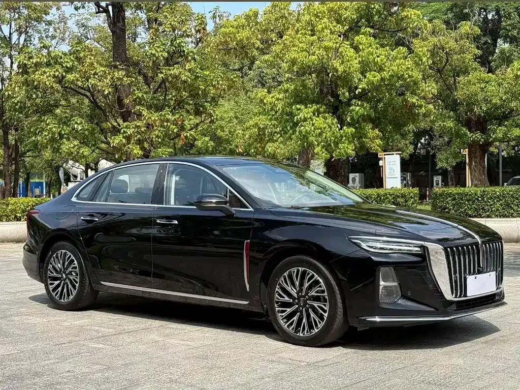 Hongqi H5 — фото 6