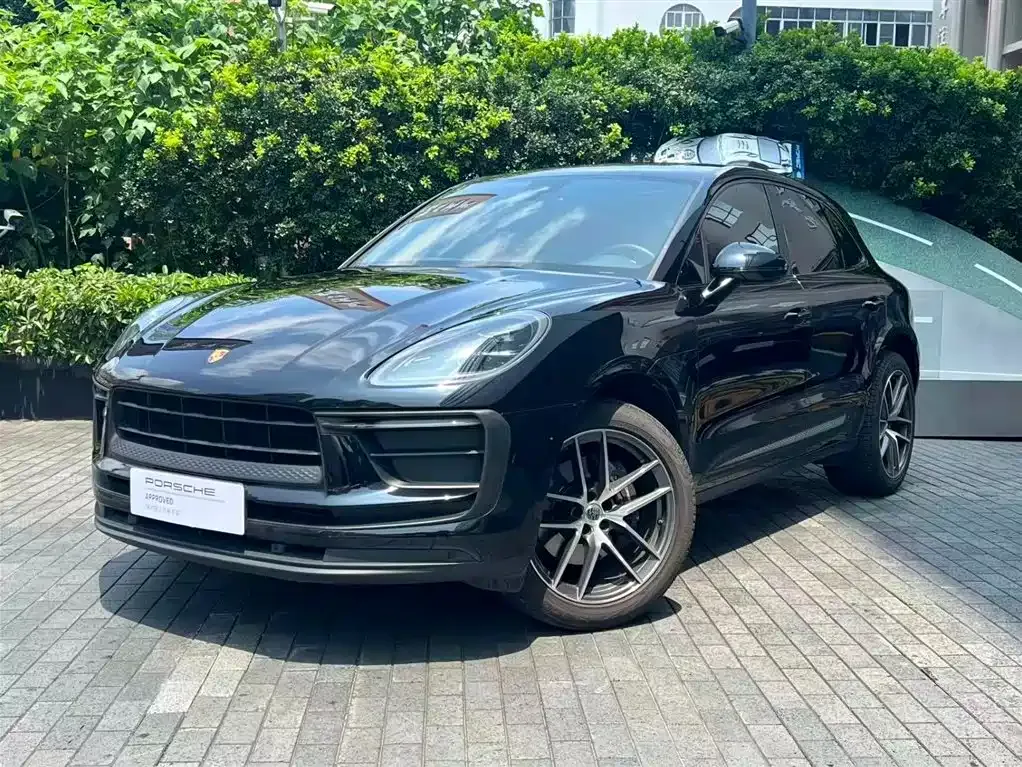 Porsche Macan — фото 1