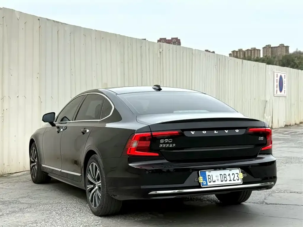 Volvo S90 — фото 2