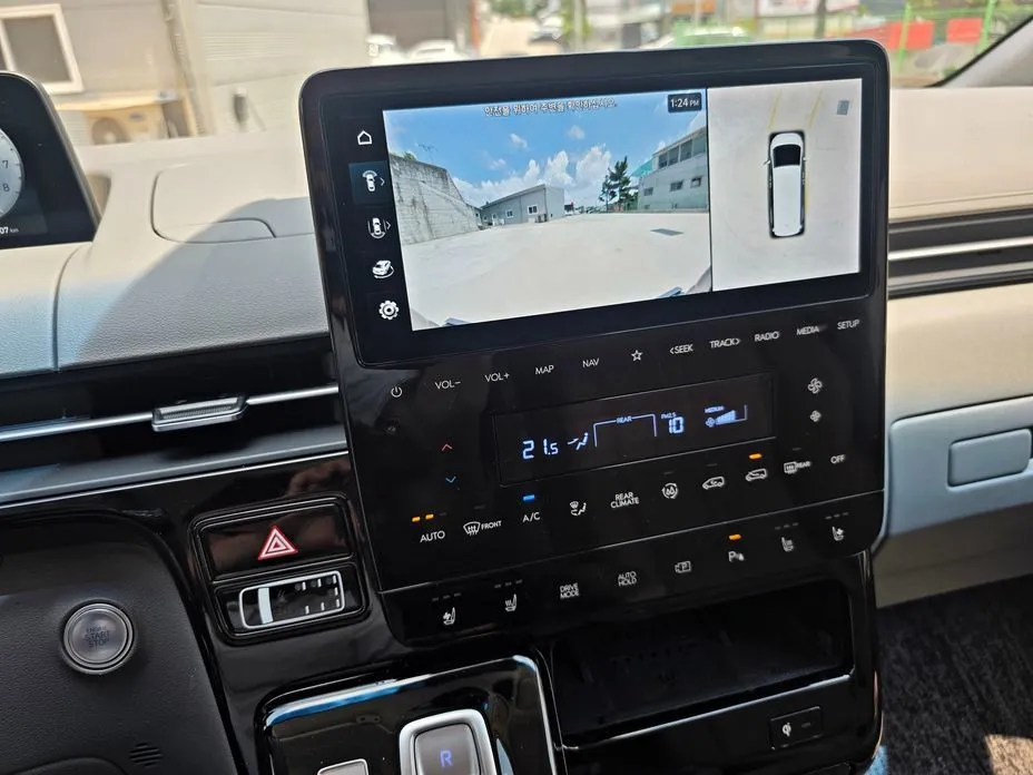 Hyundai Staria — фото 2
