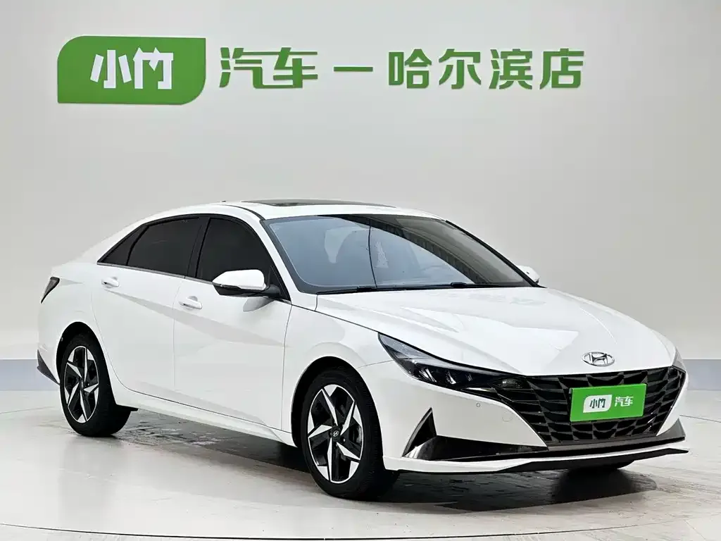 Hyundai Elantra — фото 9