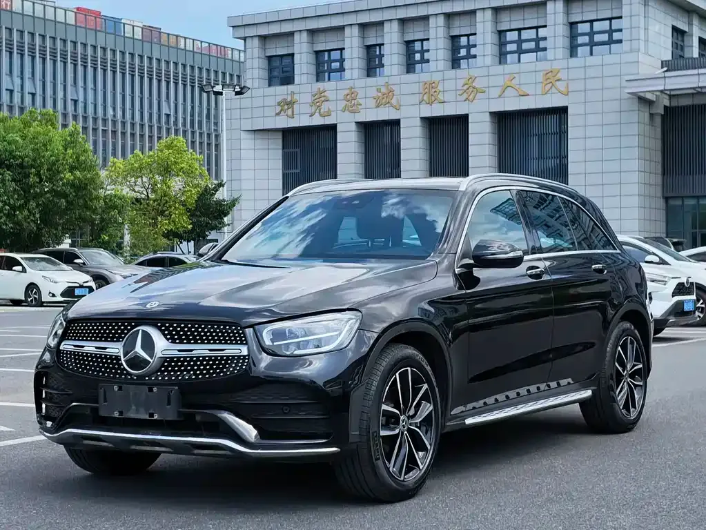 Mercedes-Benz GLC — фото 1