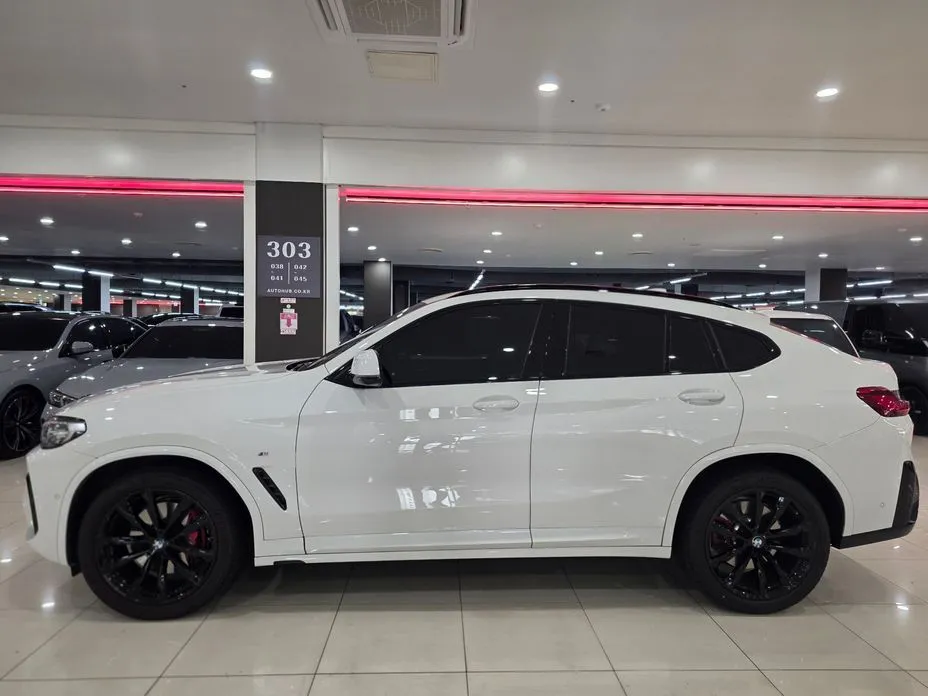 BMW X4 2025 из KR, фото 8
