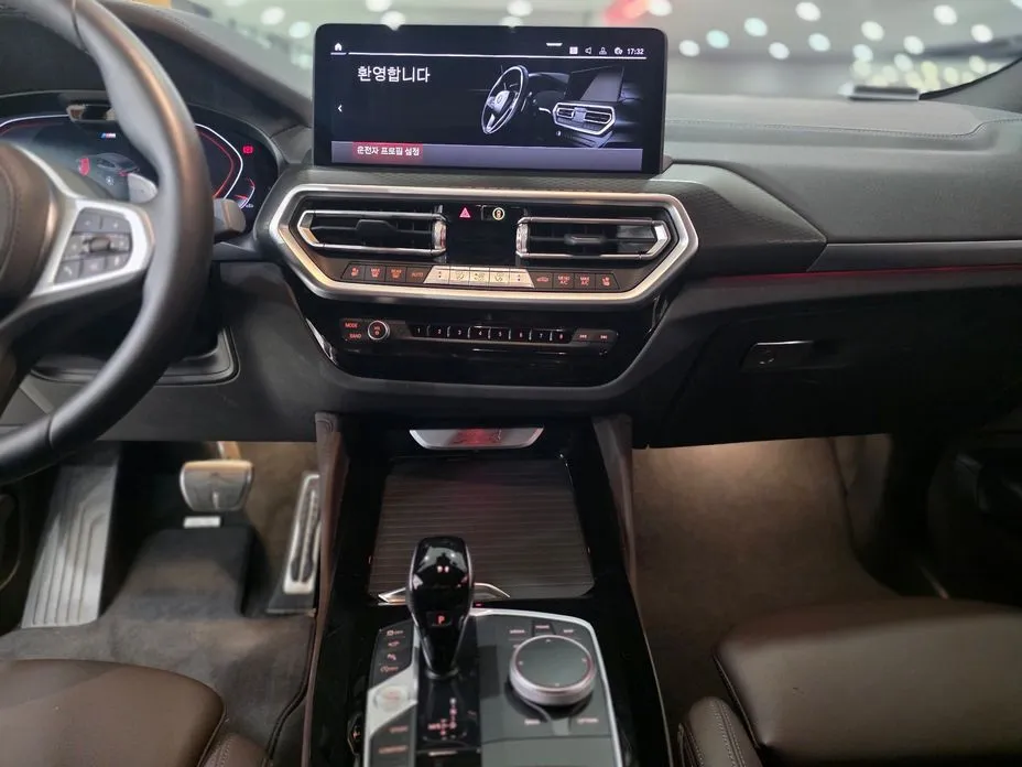 BMW X4 2025 из KR, фото 2