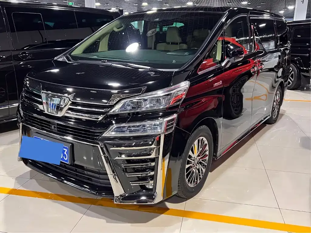 Toyota Vellfire — фото 8