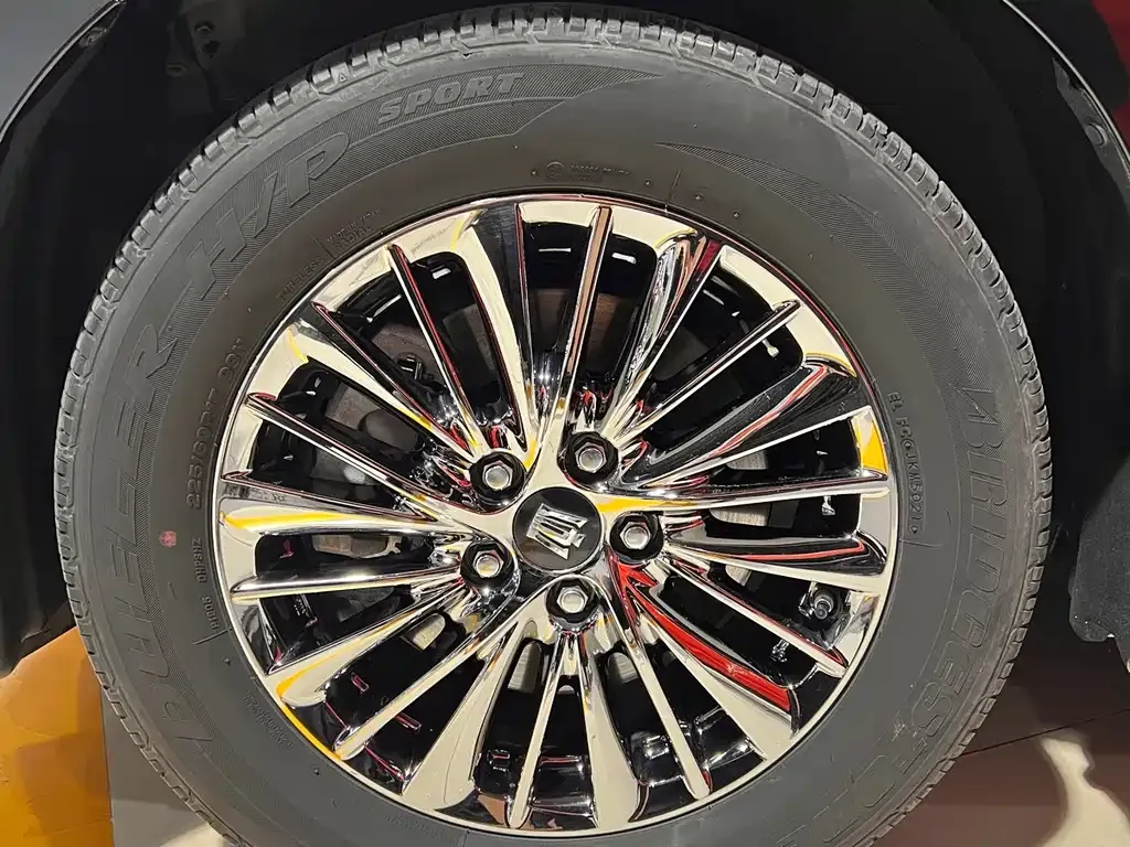 Toyota Vellfire — фото 4