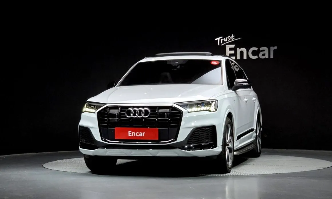 Audi Q7 2023 из KR, фото 3