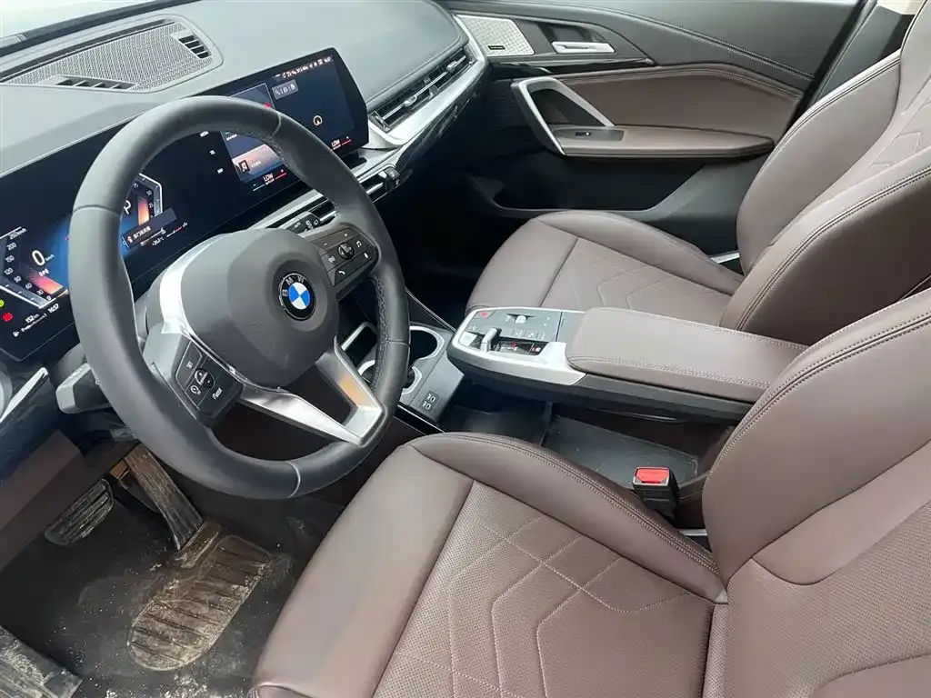 BMW X1 — фото 9