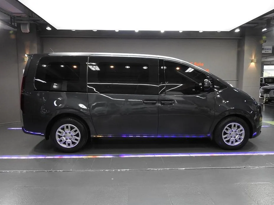 Hyundai Staria — фото 2