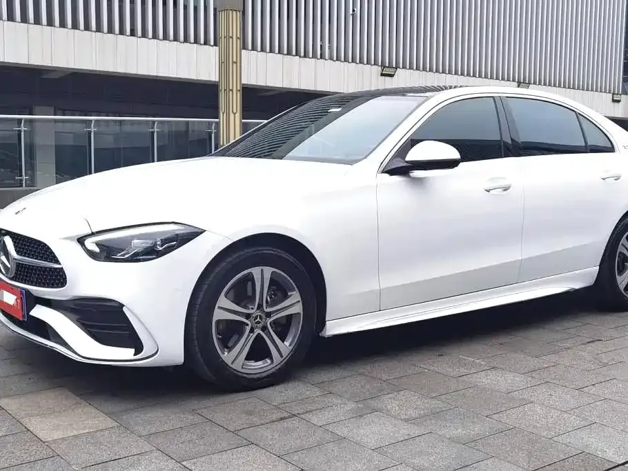 Mercedes-Benz C-Class — фото 1