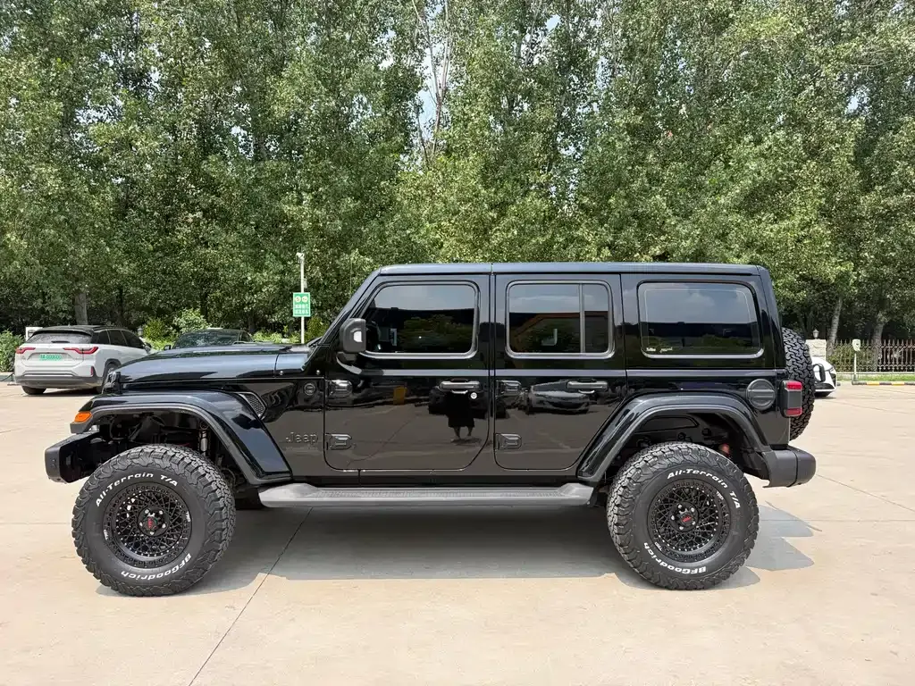 Jeep Wrangler 2022 из CN, фото 9