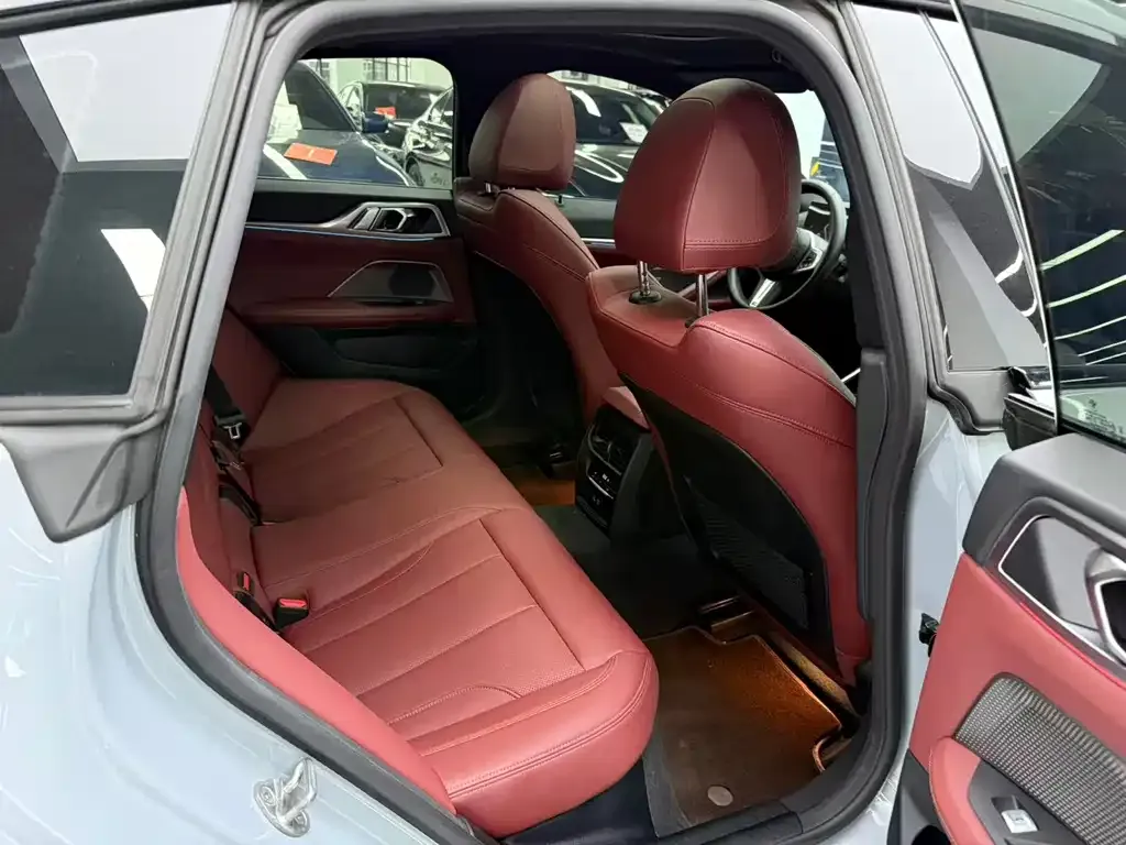 BMW 4 Series 2023 из CN, фото 8