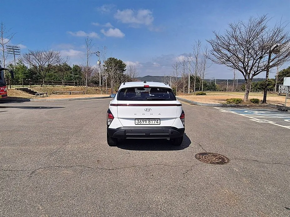 Hyundai Kona 2023 из KR, фото 9