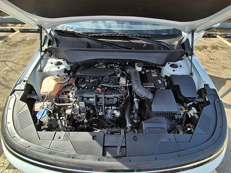 Hyundai Kona 2023 из KR, фото 6