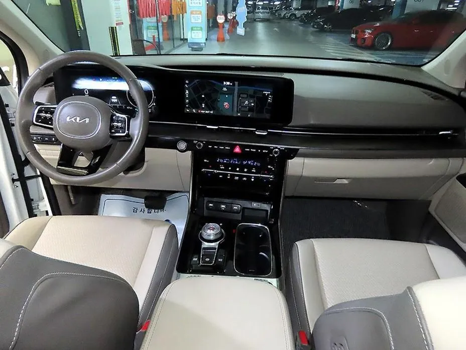 Kia Carnival — фото 4