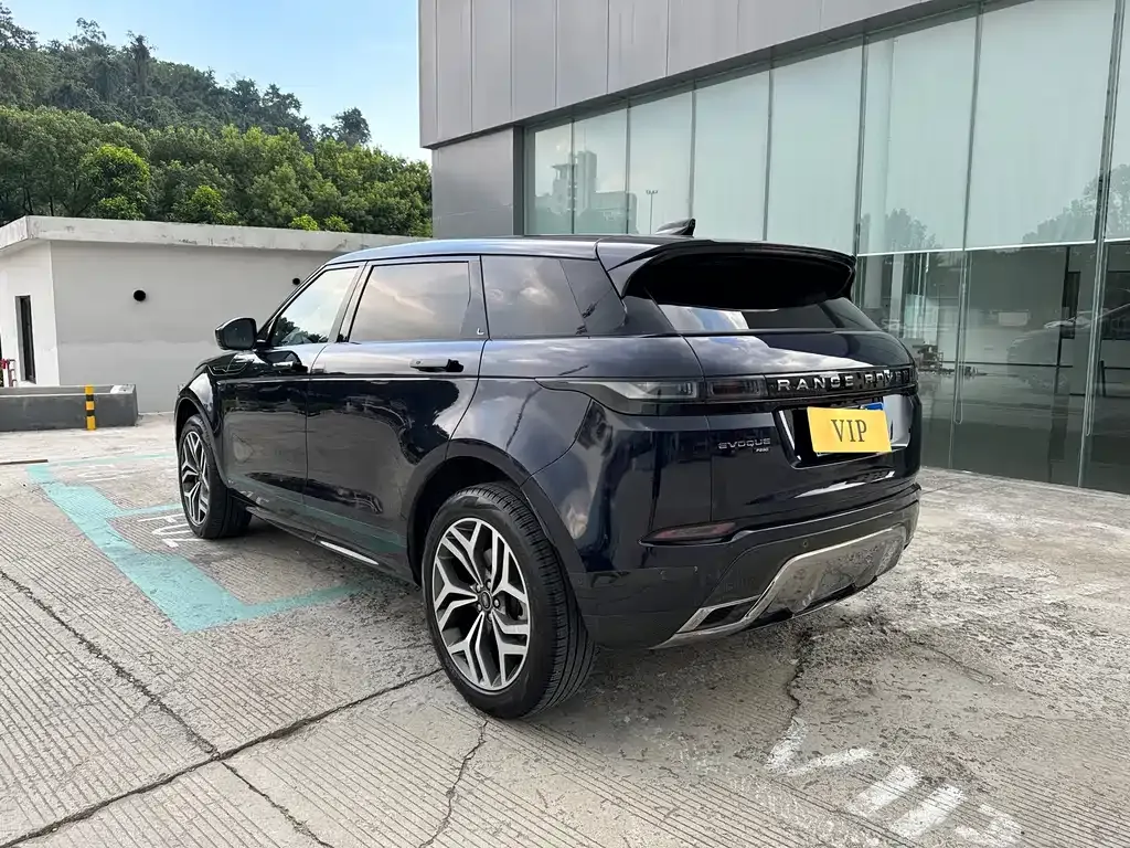 Land Rover Evoque — фото 8