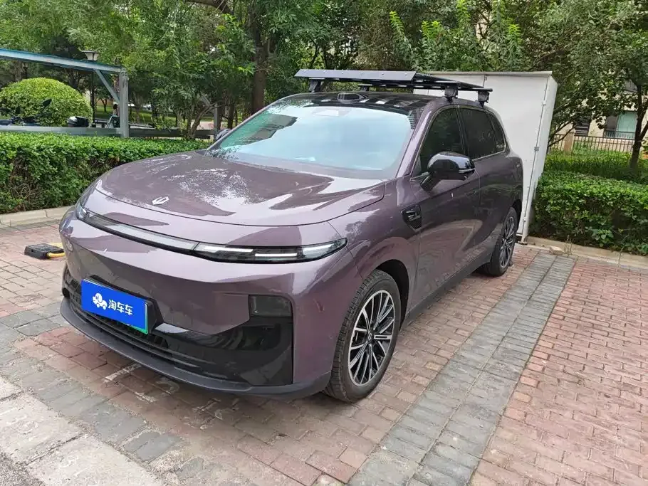 Leapmotor B10