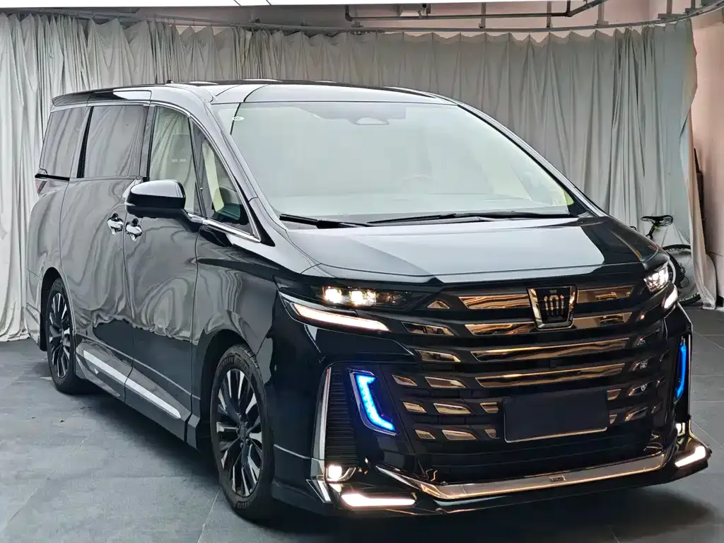 Toyota Vellfire — фото 5