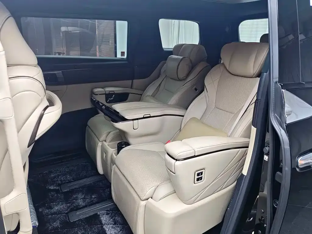 Toyota Vellfire — фото 6