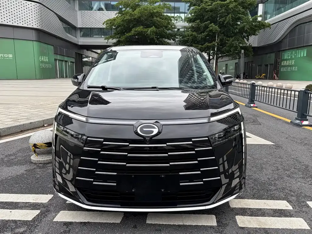 GAC Motor 传祺E8 PHEV — фото 8