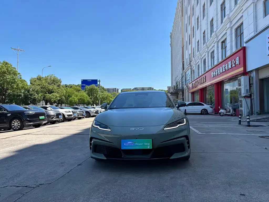 BYD Seal 06GT — фото 9
