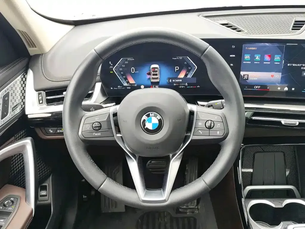 BMW X1 — фото 4